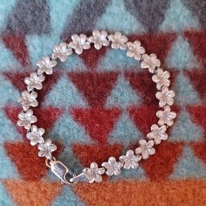 14k Solid White Gold Hawaiian Plumeria Bracelet